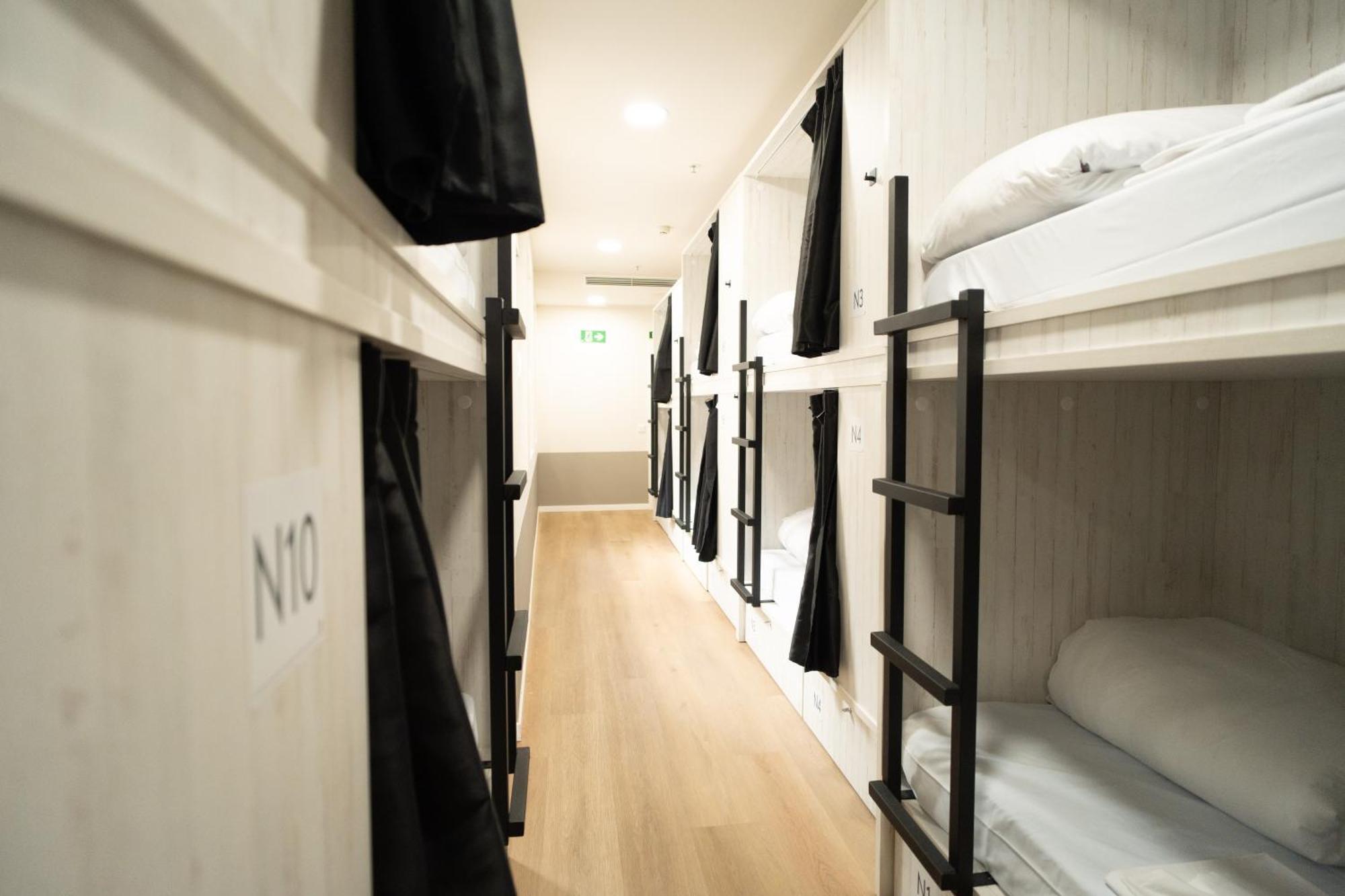 Adventure Hostel Madrid Exterior photo